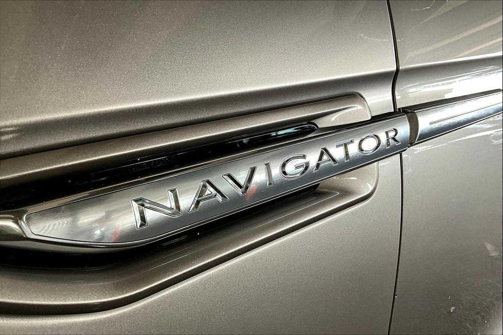 used 2019 Lincoln Navigator car, priced at $35,709