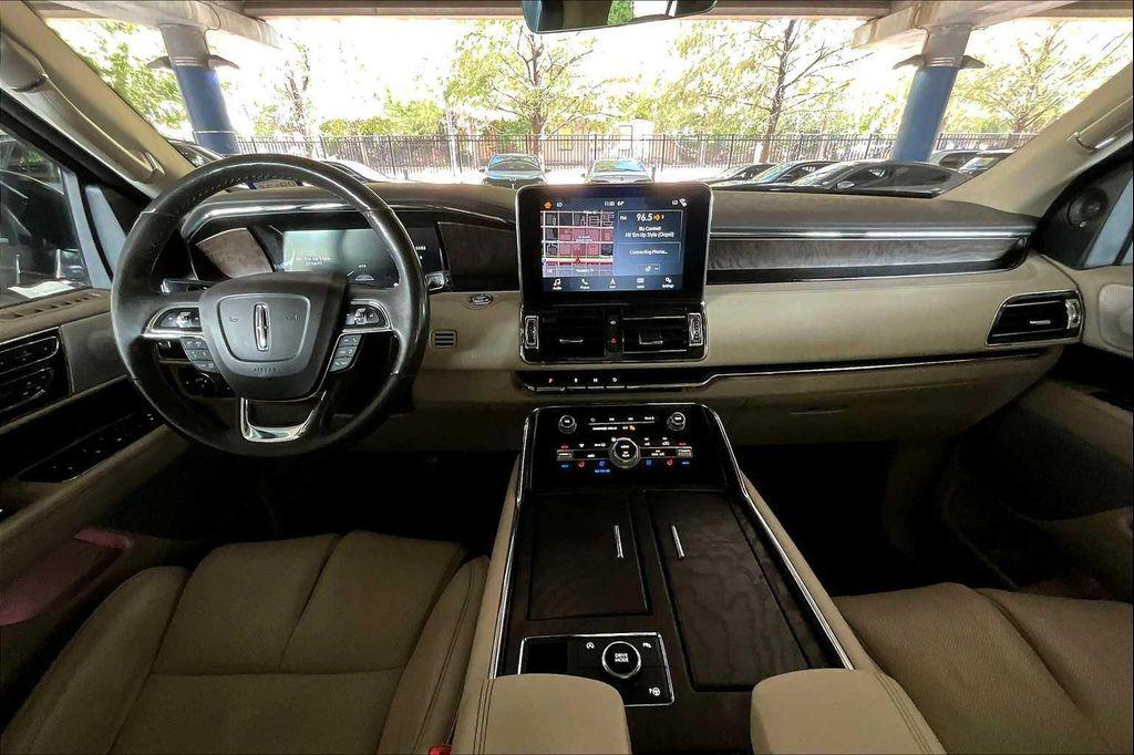used 2019 Lincoln Navigator car, priced at $35,709