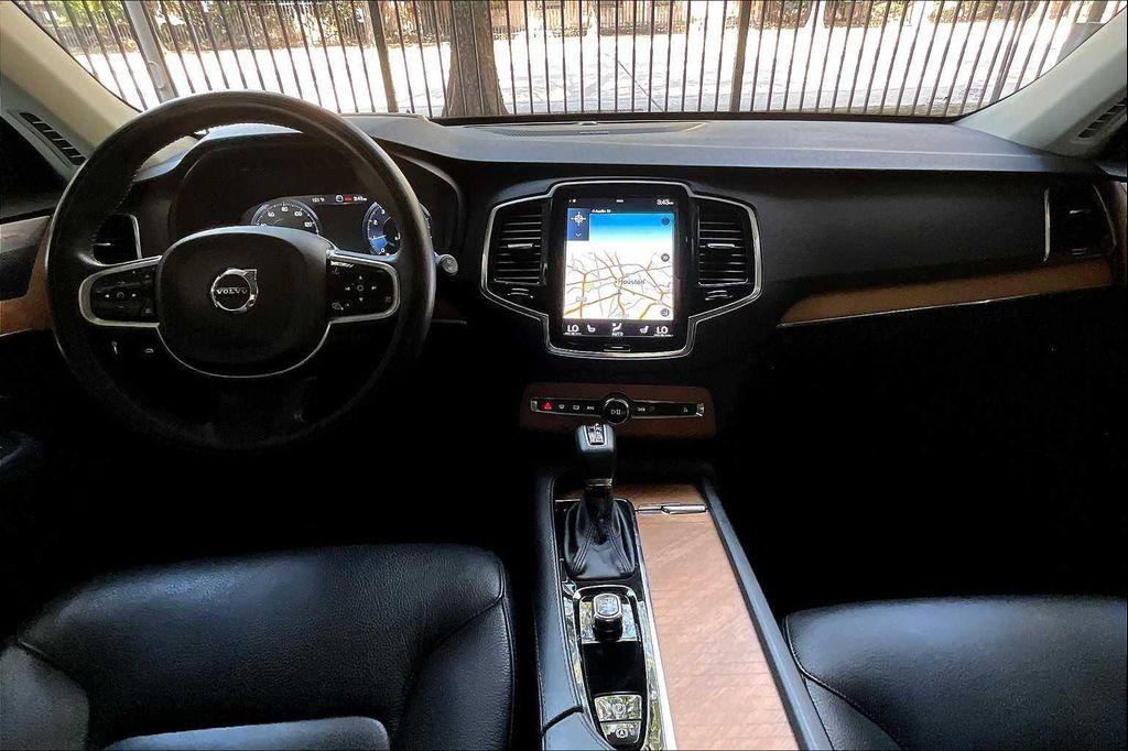 used 2022 Volvo XC90 car, priced at $38,215
