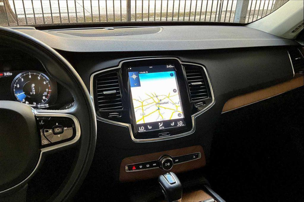 used 2022 Volvo XC90 car, priced at $38,215