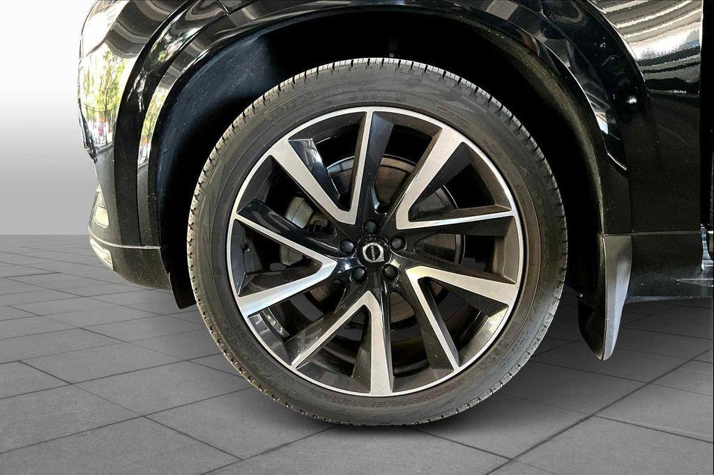 used 2022 Volvo XC90 car, priced at $38,215