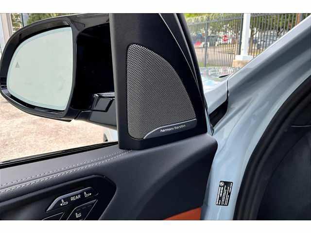 new 2025 BMW X7 car, priced at $119,970
