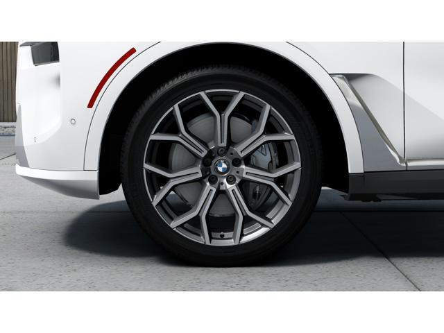 new 2025 BMW X7 car, priced at $90,365
