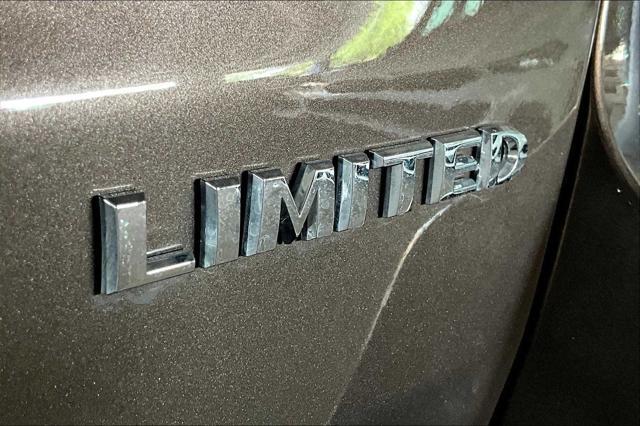 used 2021 Jeep Grand Cherokee car, priced at $25,364