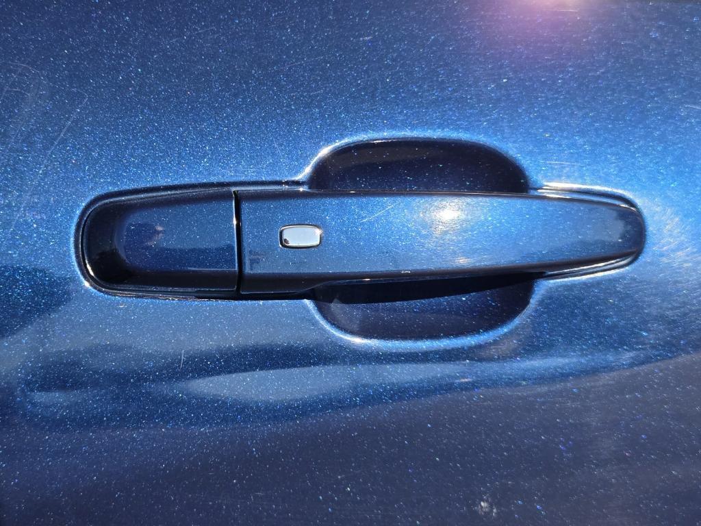 used 2023 Chevrolet Equinox car, priced at $21,421