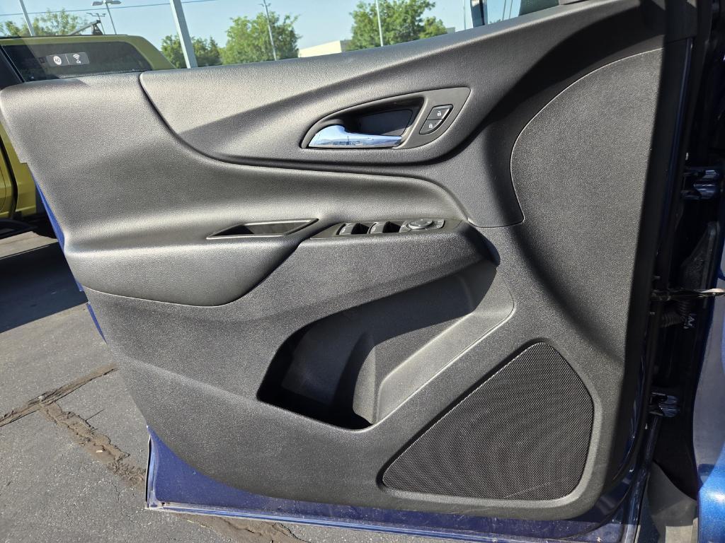 used 2023 Chevrolet Equinox car, priced at $21,421