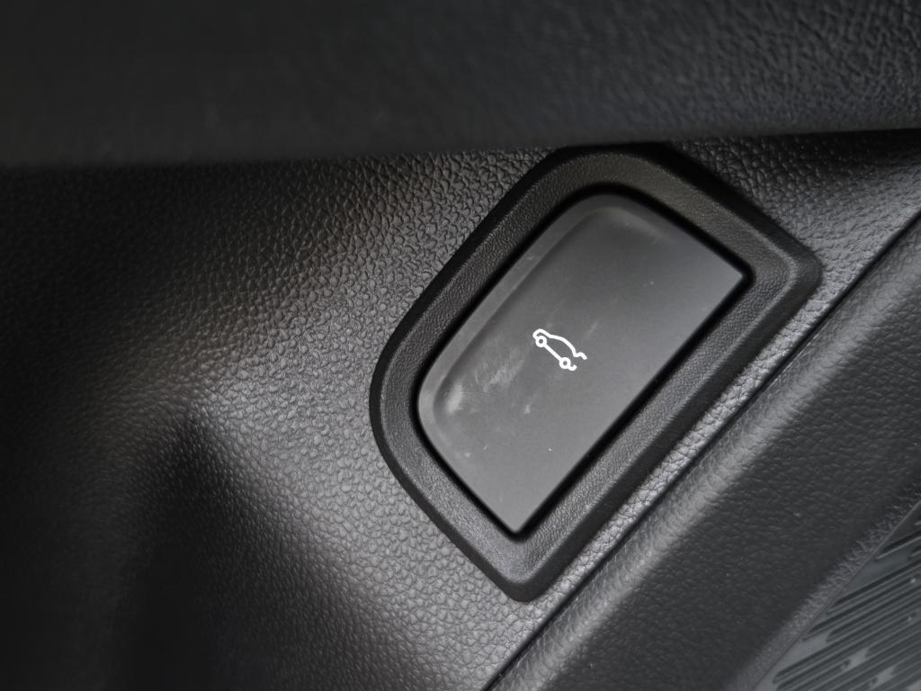 new 2026 Chevrolet Equinox car, priced at $40,285