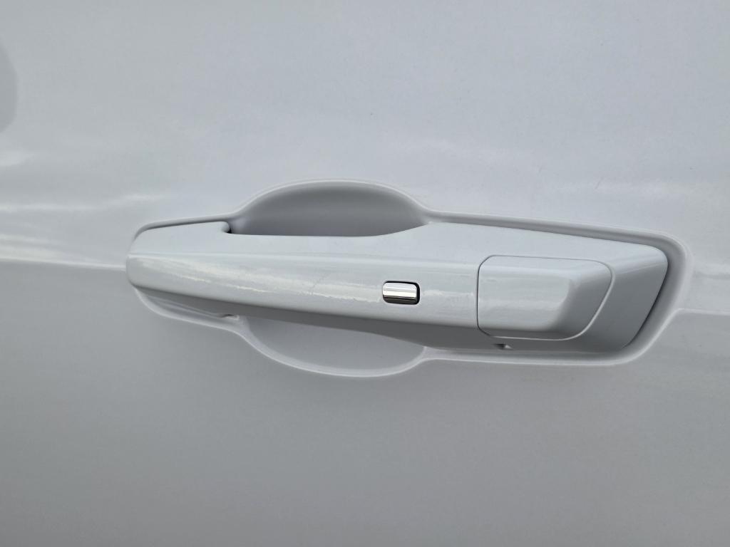 new 2026 Chevrolet Equinox car, priced at $40,285