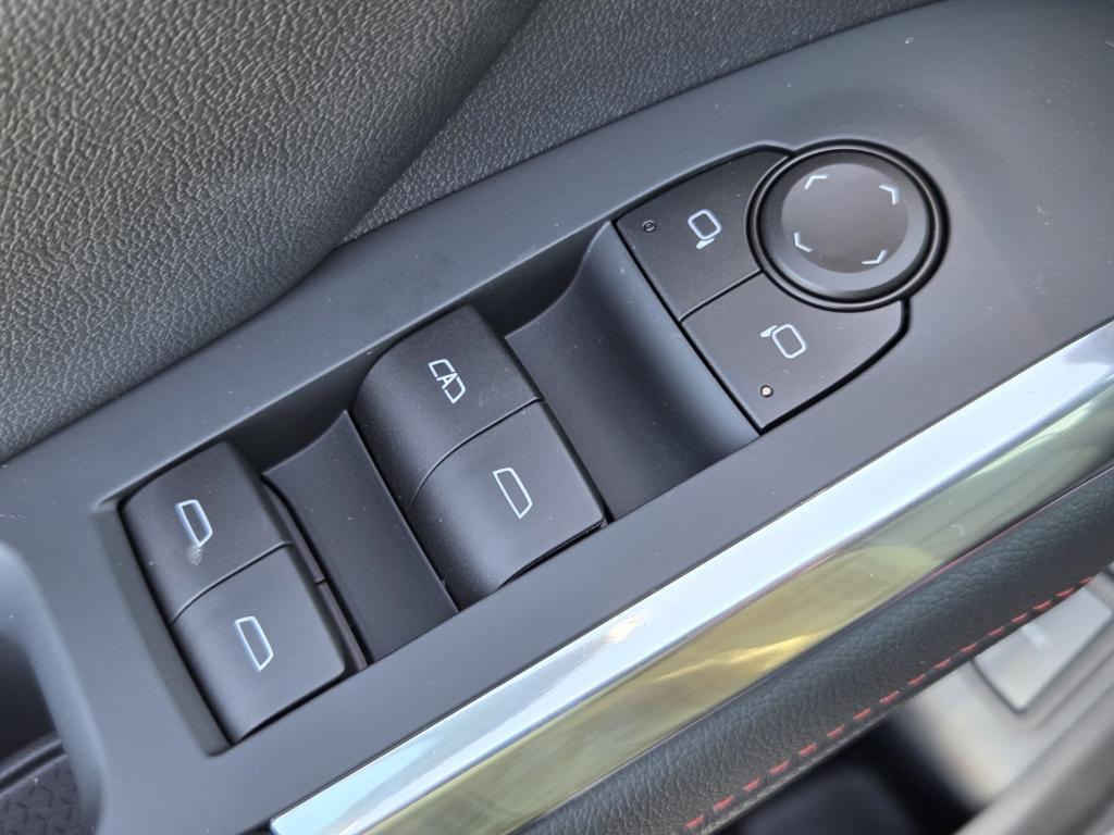 new 2026 Chevrolet Traverse car, priced at $57,950