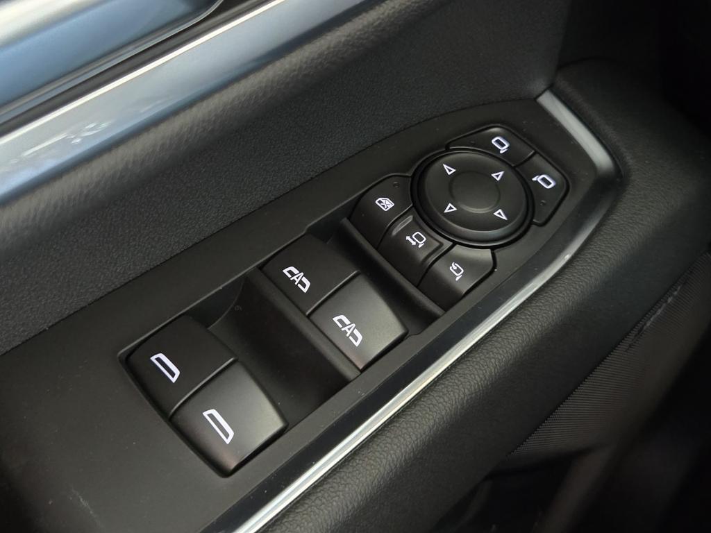 new 2025 Chevrolet Silverado 3500 car, priced at $87,379