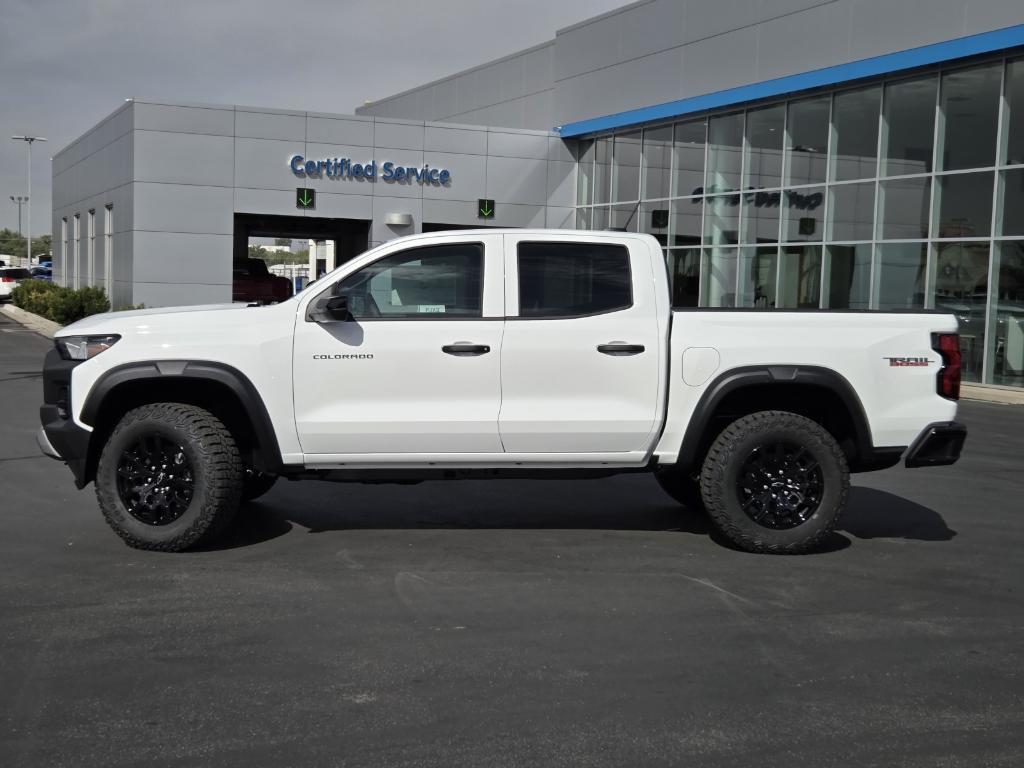 new 2026 Chevrolet Colorado car, priced at $43,190