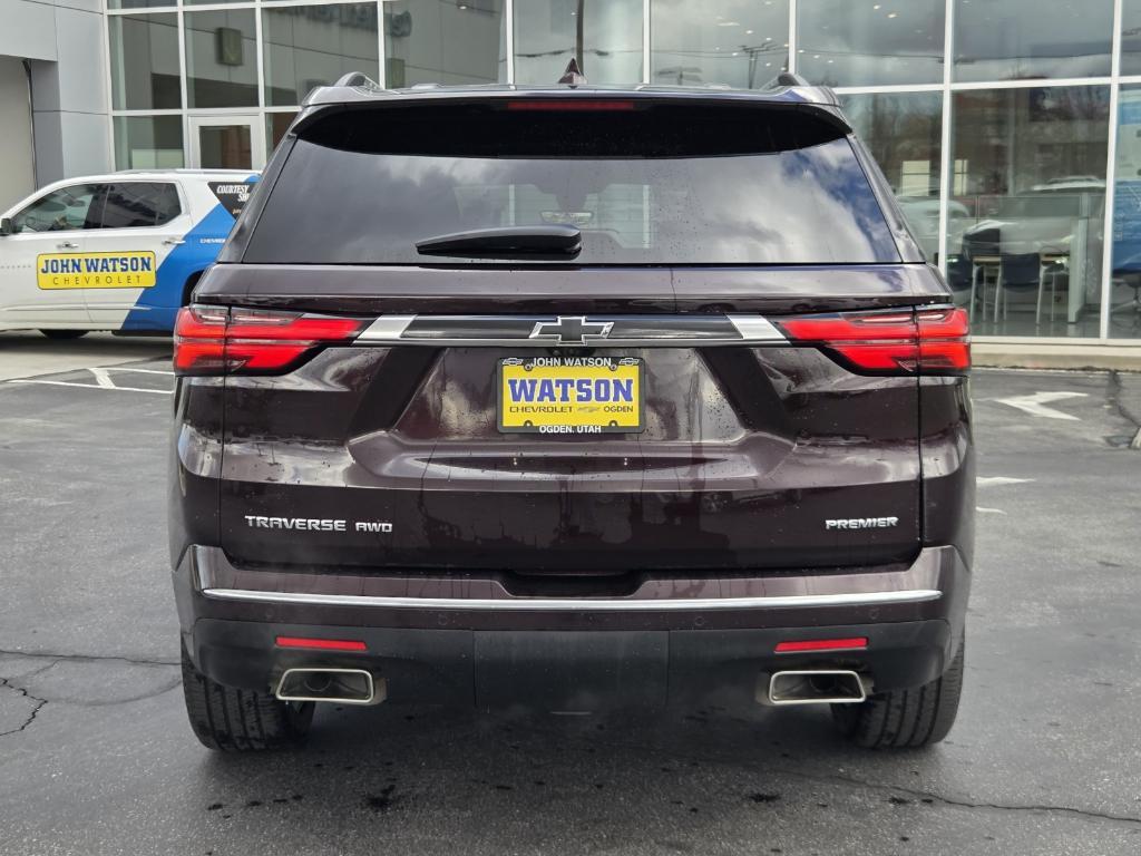 used 2022 Chevrolet Traverse car, priced at $33,574