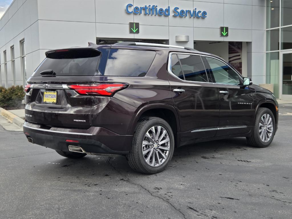 used 2022 Chevrolet Traverse car, priced at $33,574