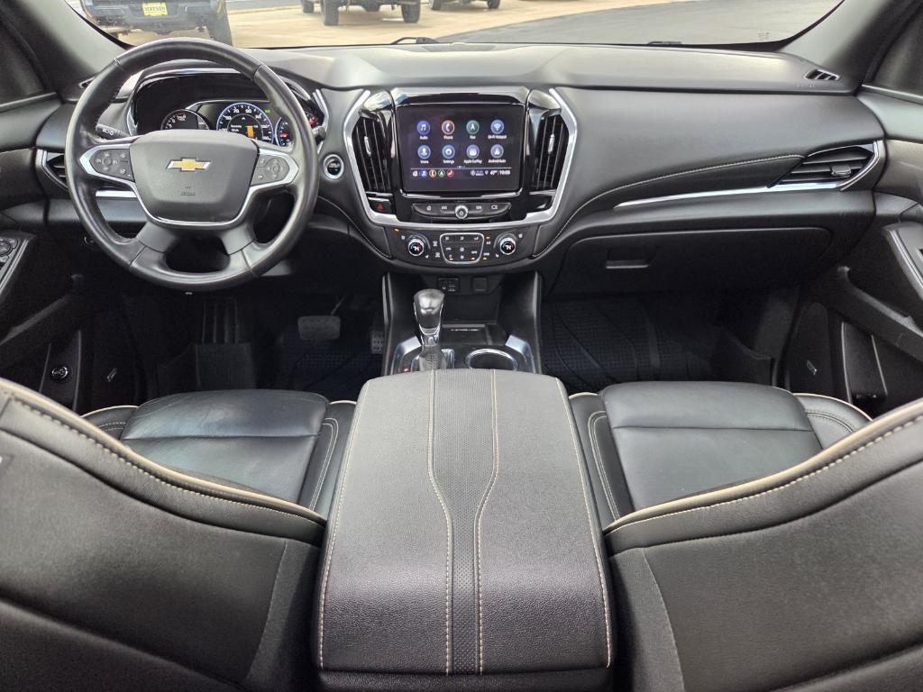 used 2022 Chevrolet Traverse car, priced at $33,574