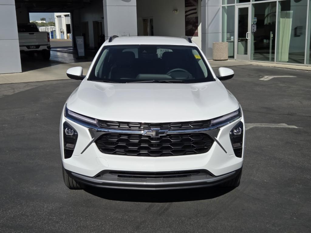 new 2026 Chevrolet Trax car, priced at $25,385