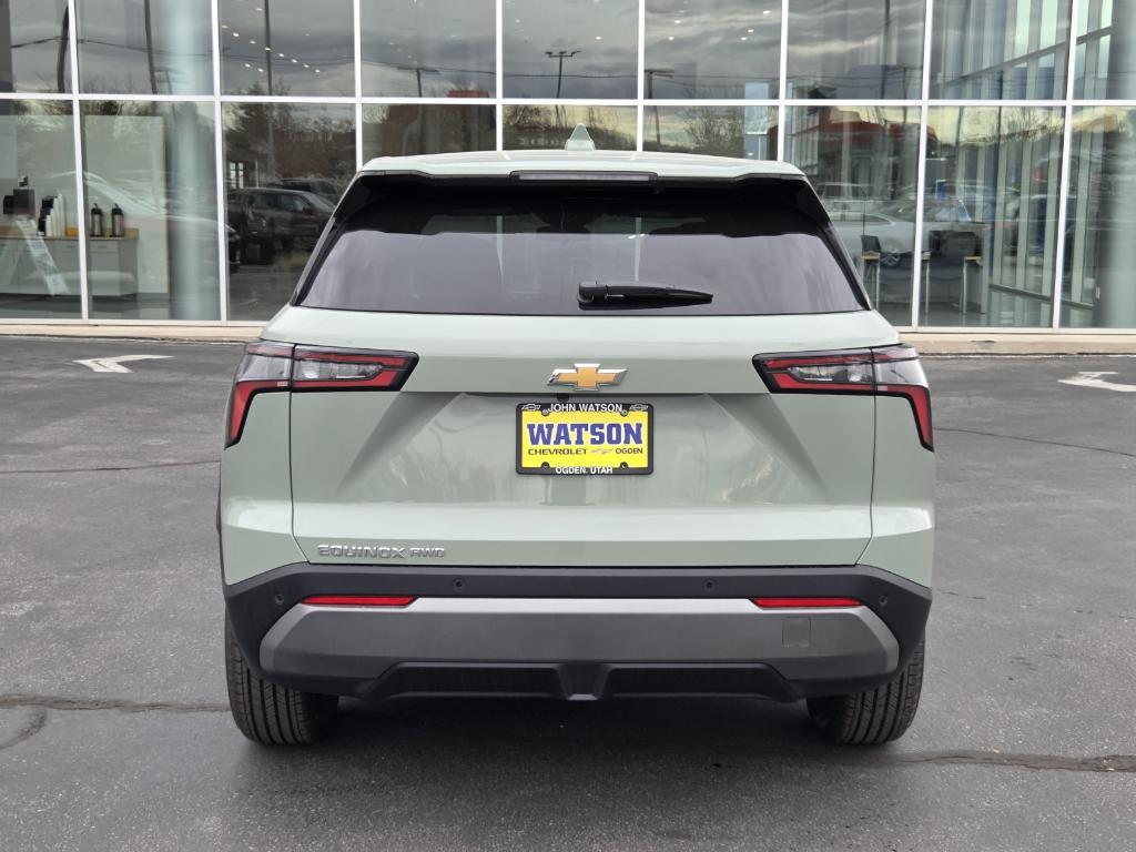 new 2026 Chevrolet Equinox car, priced at $32,495