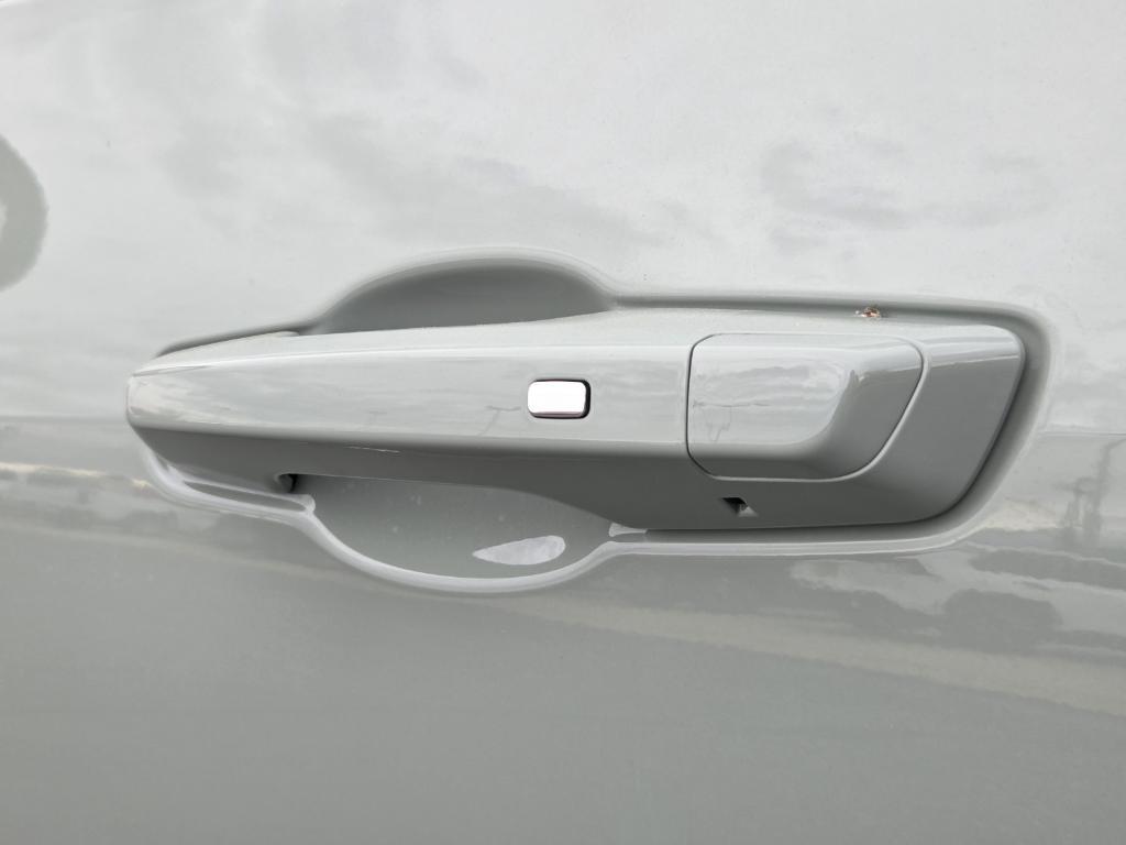 new 2026 Chevrolet Equinox car, priced at $32,495