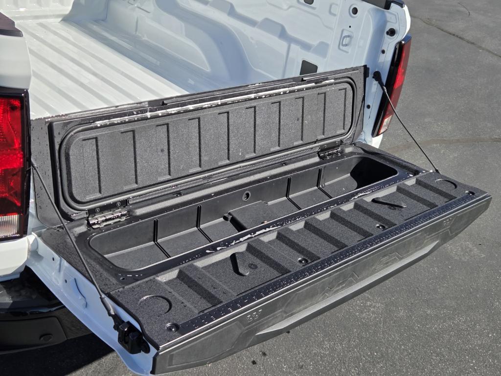 new 2026 Chevrolet Colorado car, priced at $44,920