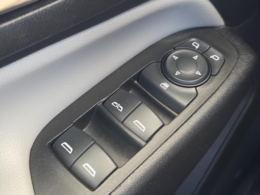 used 2024 Chevrolet Equinox car, priced at $26,881