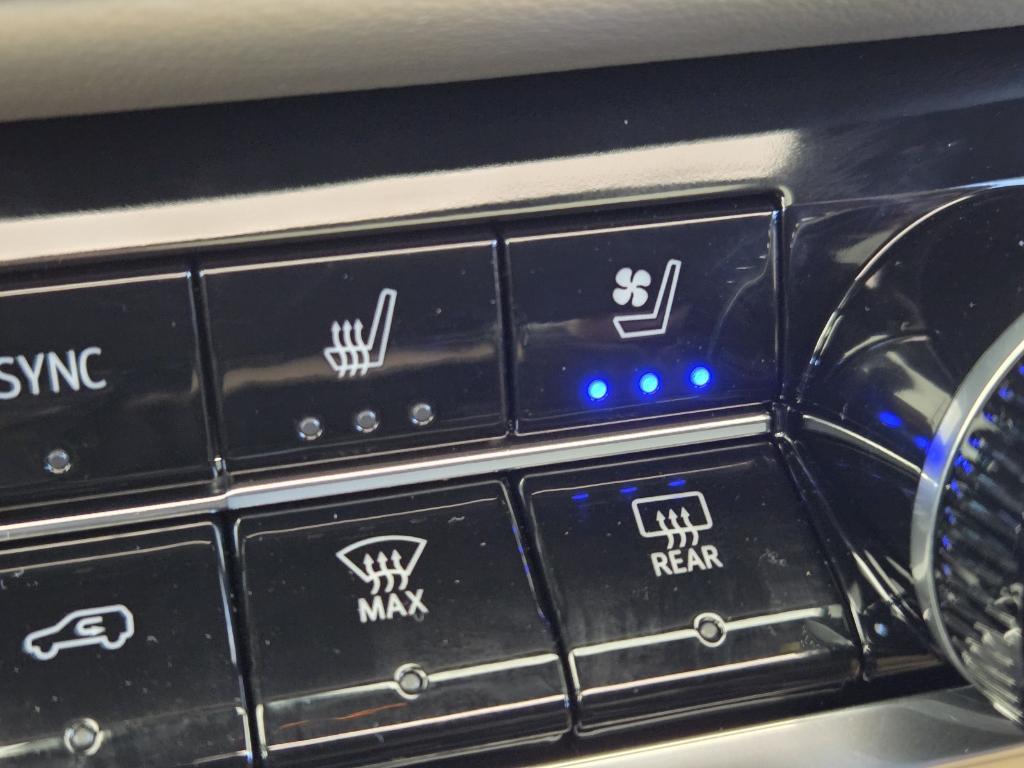 new 2026 Chevrolet Equinox car, priced at $40,785