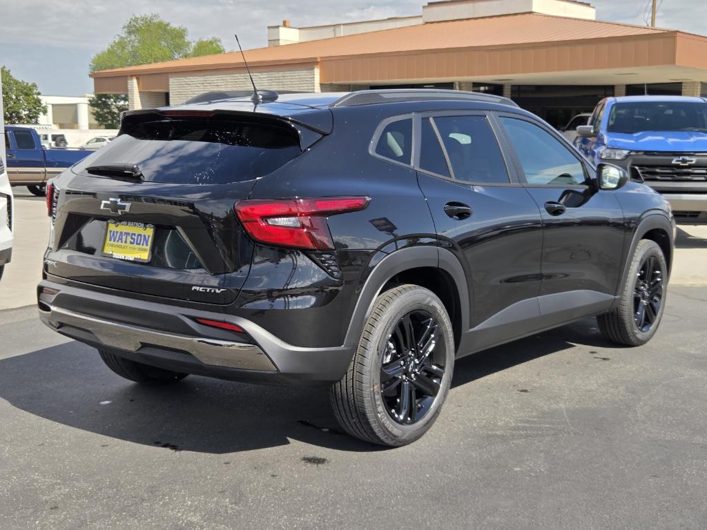 new 2025 Chevrolet Trax car, priced at $25,895
