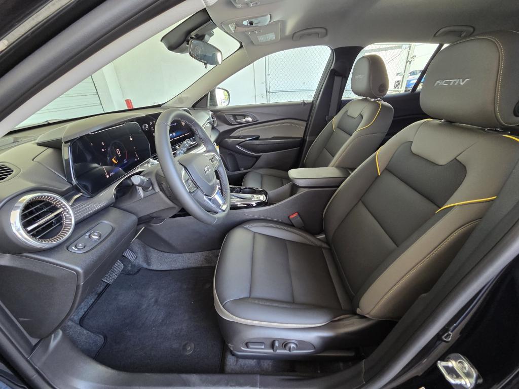 new 2025 Chevrolet Trax car, priced at $25,895