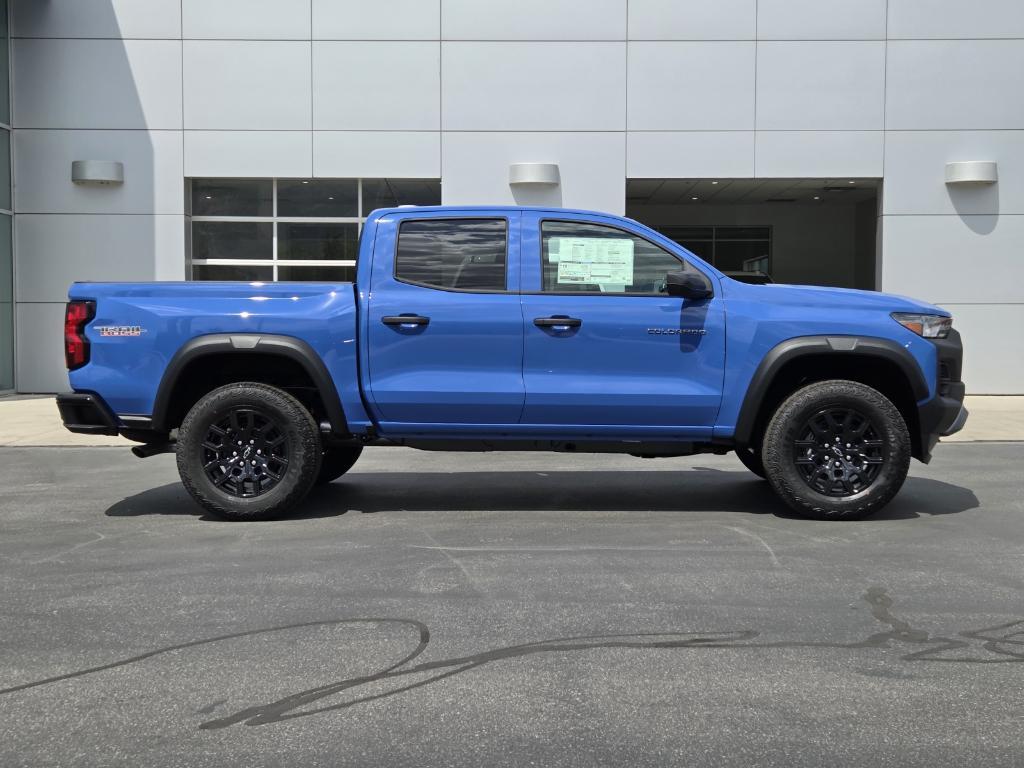 new 2025 Chevrolet Colorado car, priced at $42,070
