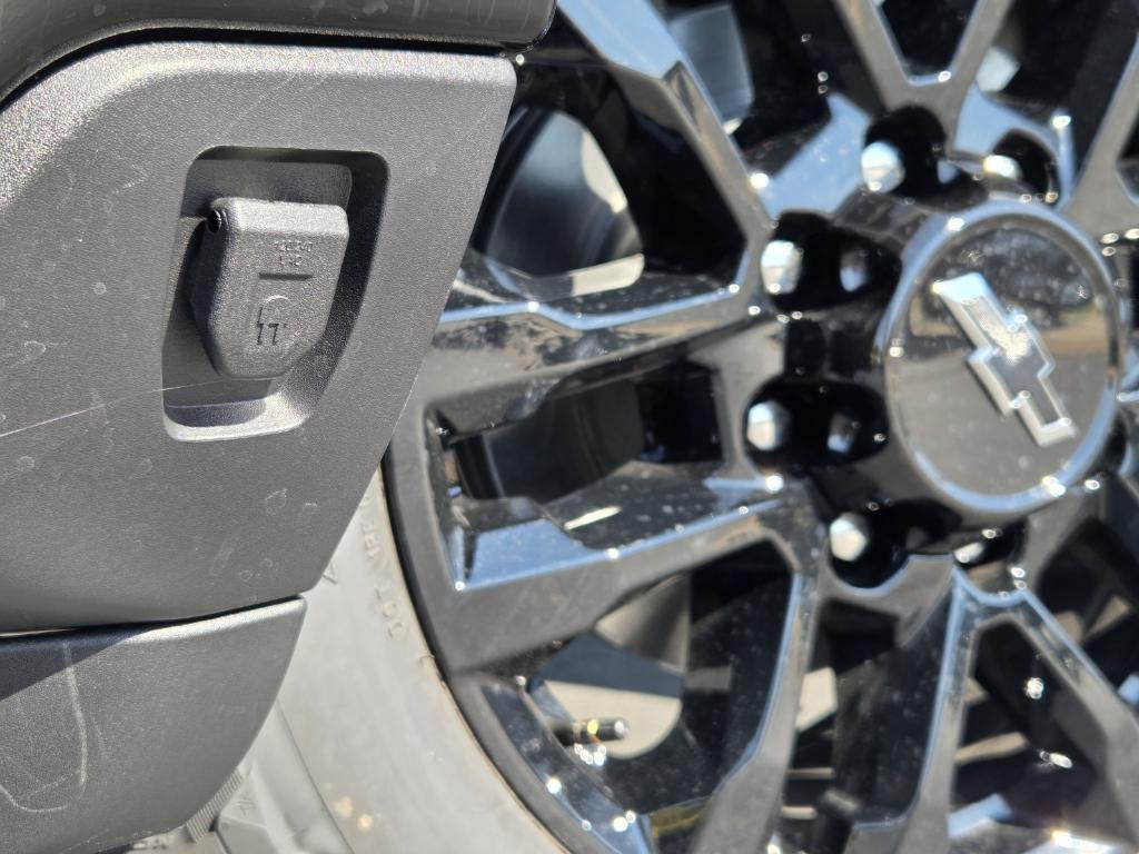 new 2025 Chevrolet Silverado 3500 car, priced at $83,087