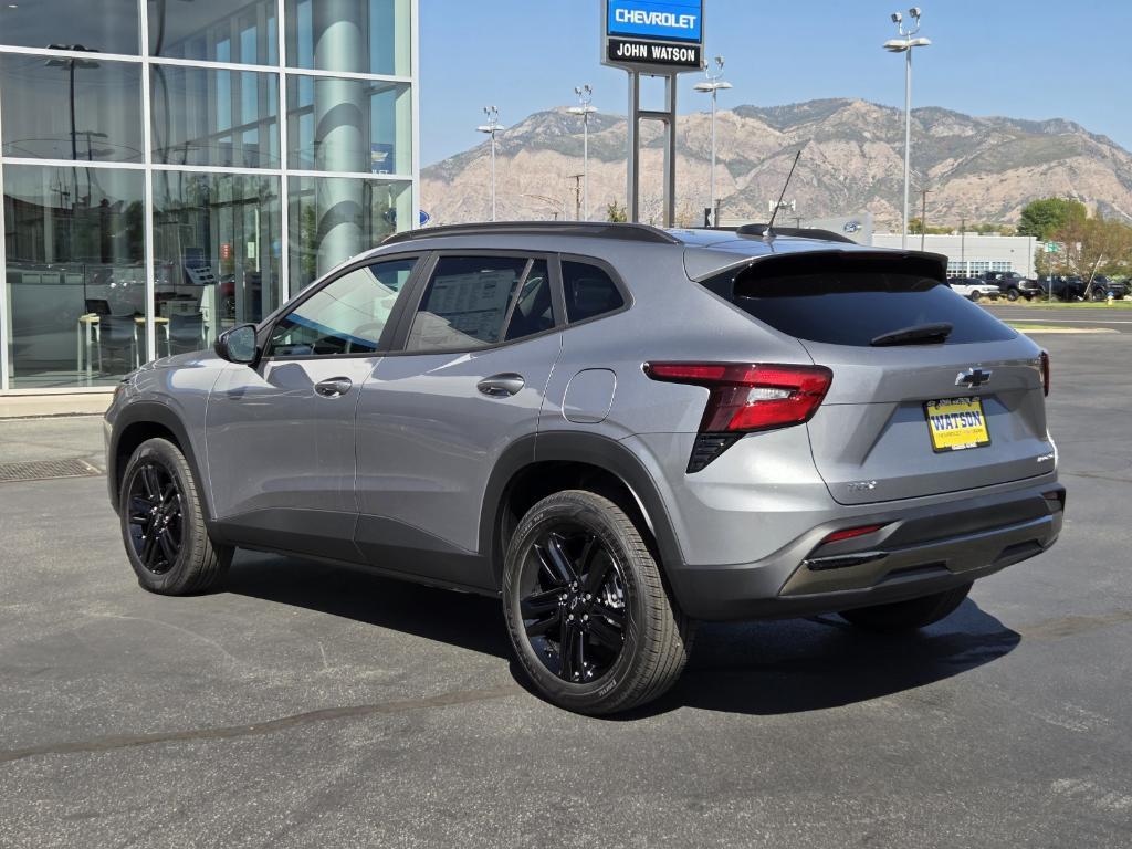 new 2025 Chevrolet Trax car, priced at $25,895