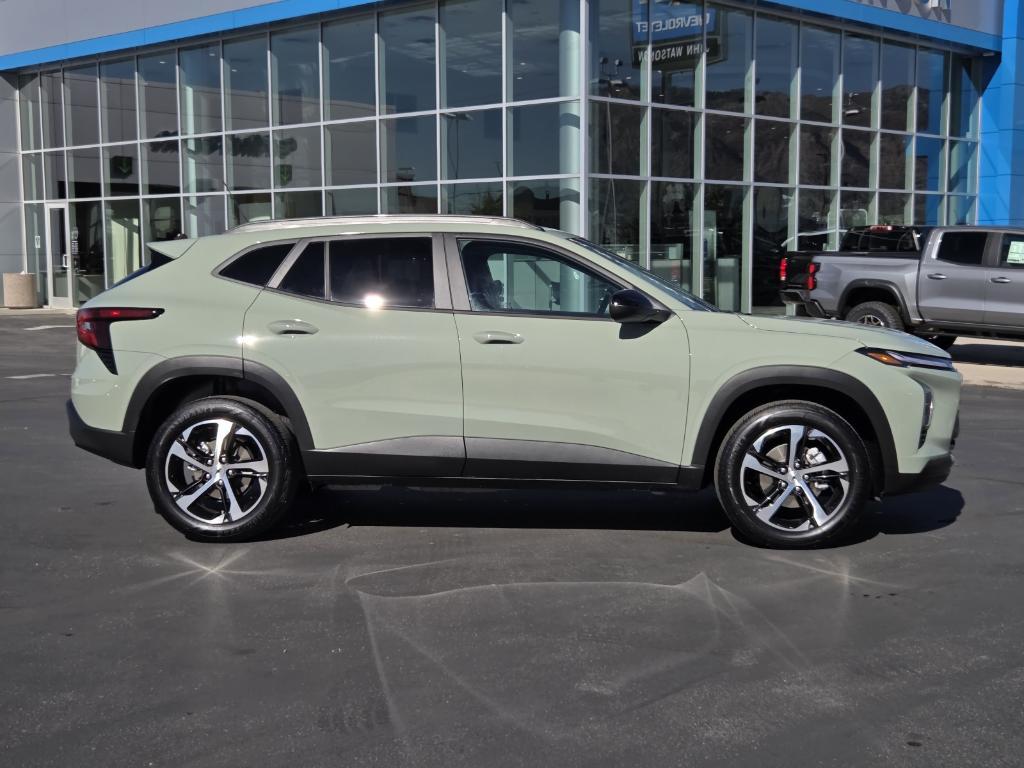 used 2025 Chevrolet Trax car, priced at $24,721