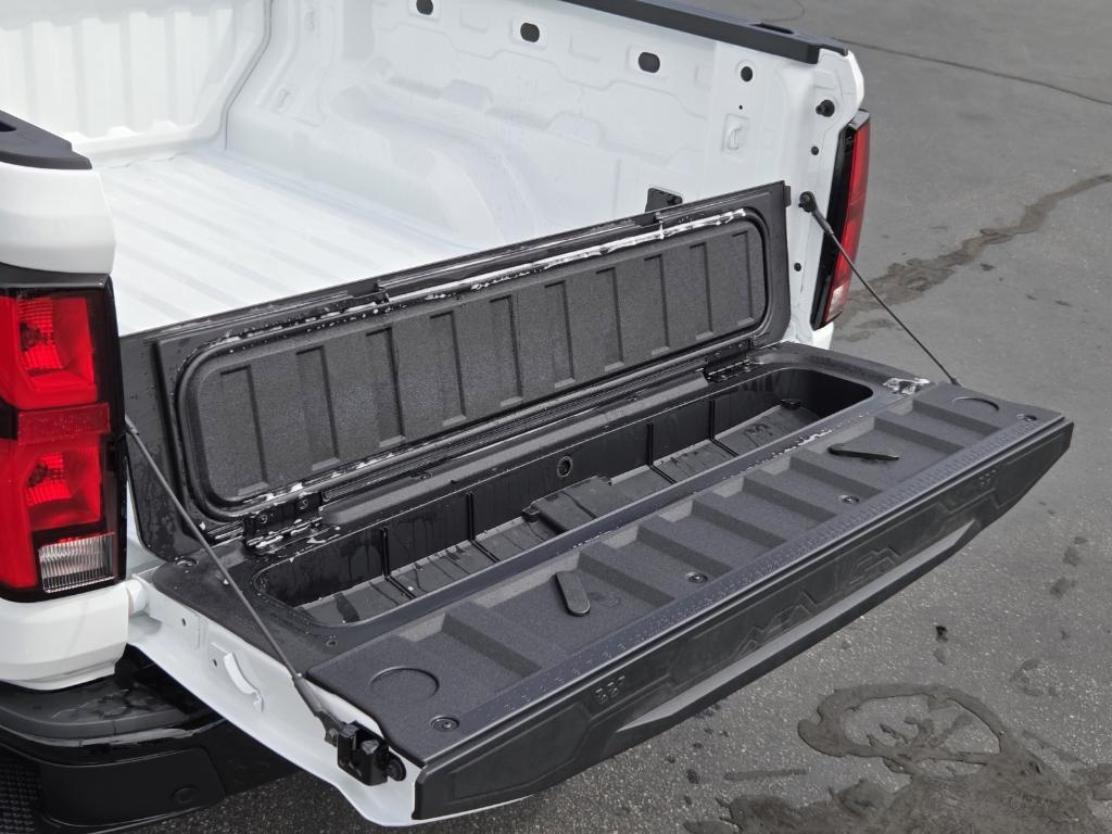 new 2026 Chevrolet Colorado car, priced at $48,915