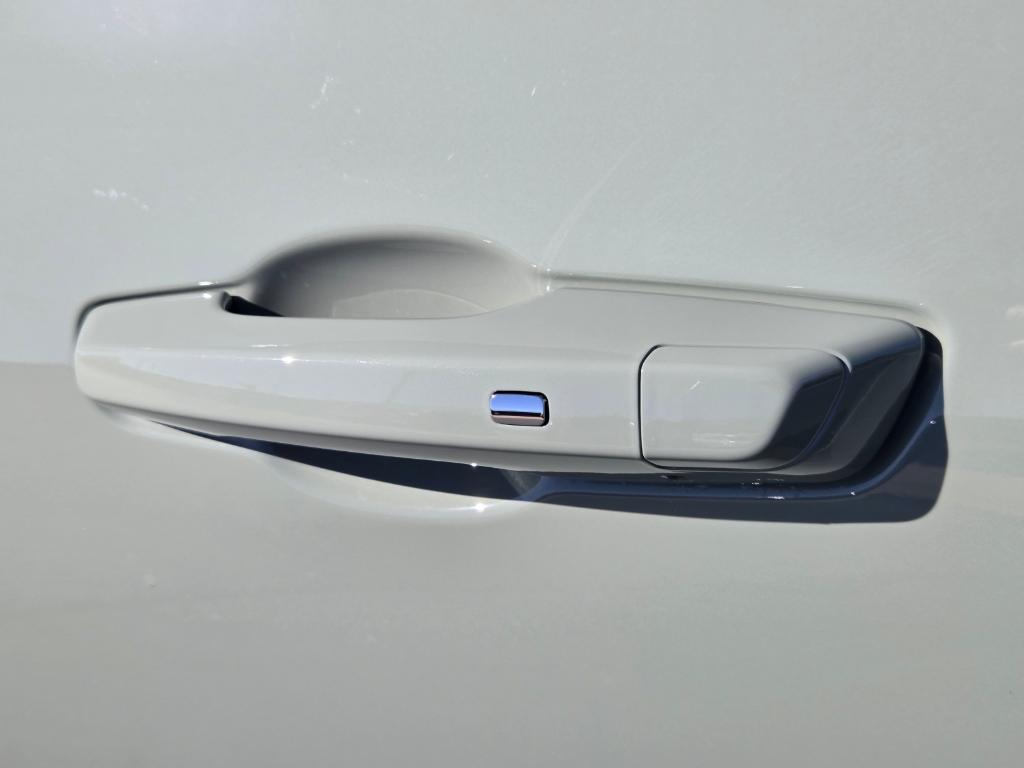 new 2026 Chevrolet Equinox car, priced at $39,290