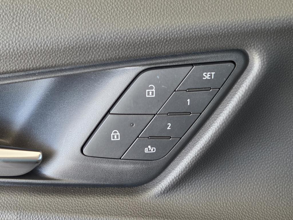 new 2026 Chevrolet Equinox car, priced at $39,290