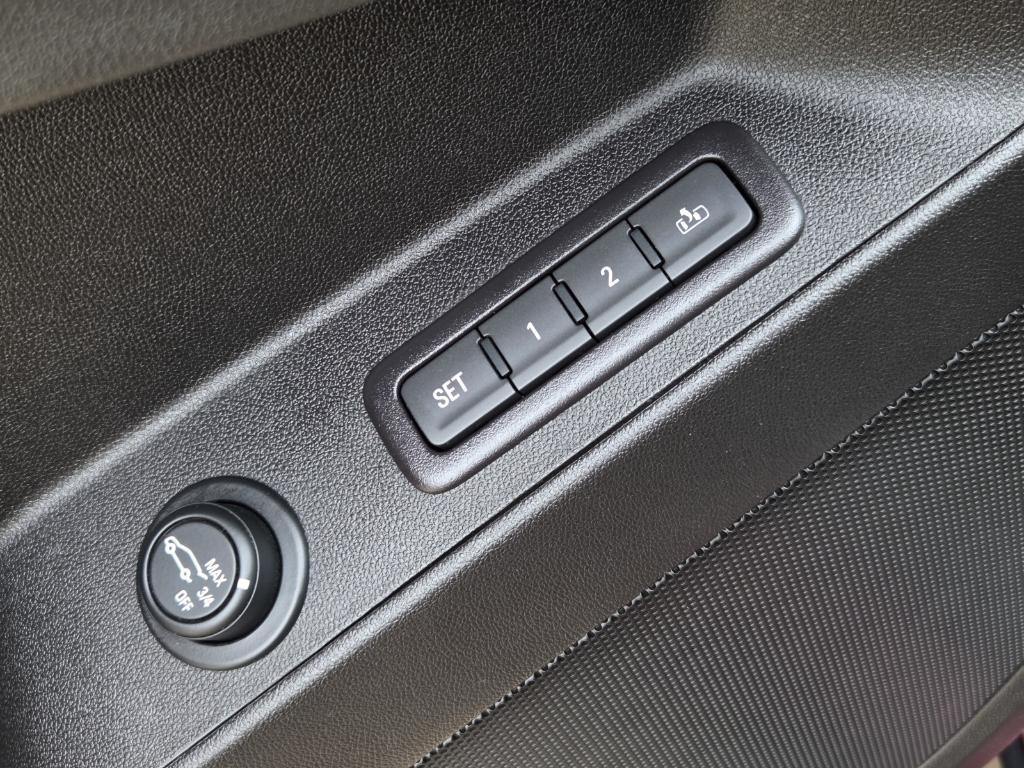 used 2018 Chevrolet Equinox car, priced at $17,881