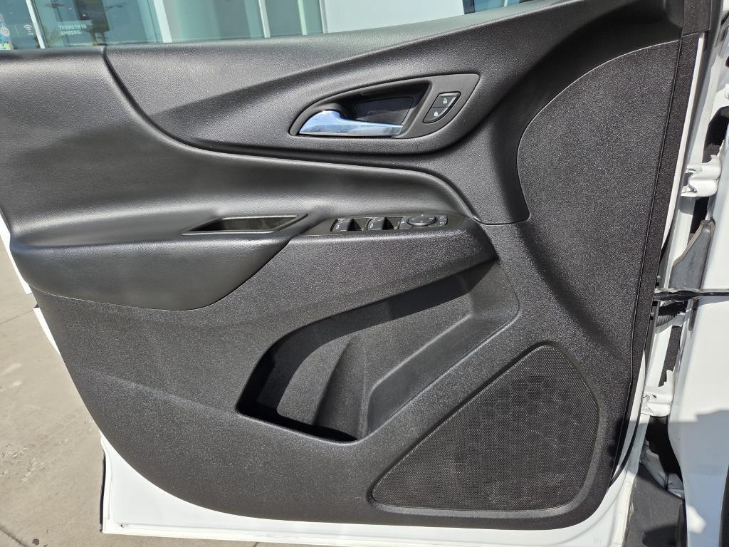 used 2023 Chevrolet Equinox car, priced at $26,881