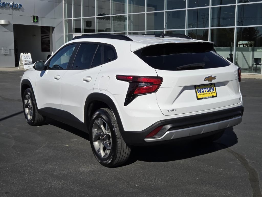 used 2024 Chevrolet Trax car, priced at $21,991