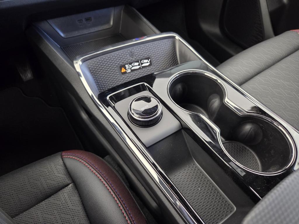 new 2026 Chevrolet Equinox car, priced at $37,895