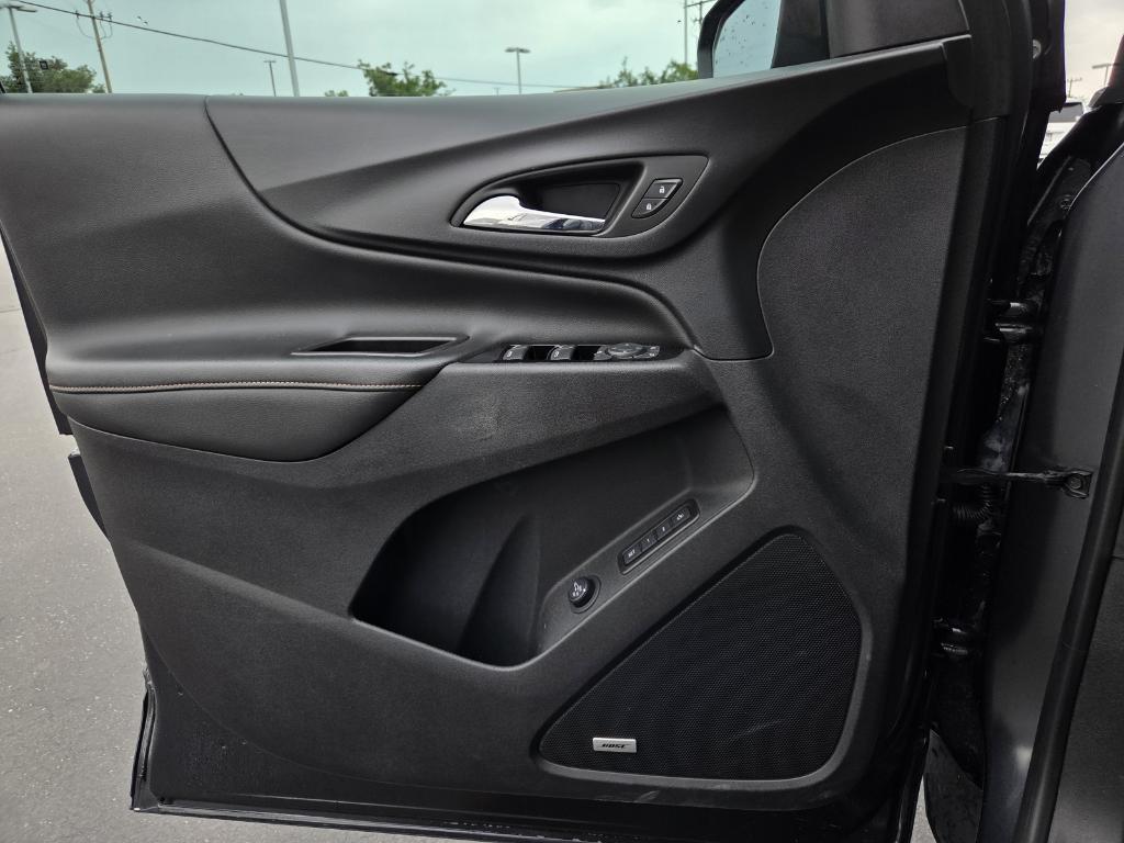 used 2022 Chevrolet Equinox car, priced at $27,881