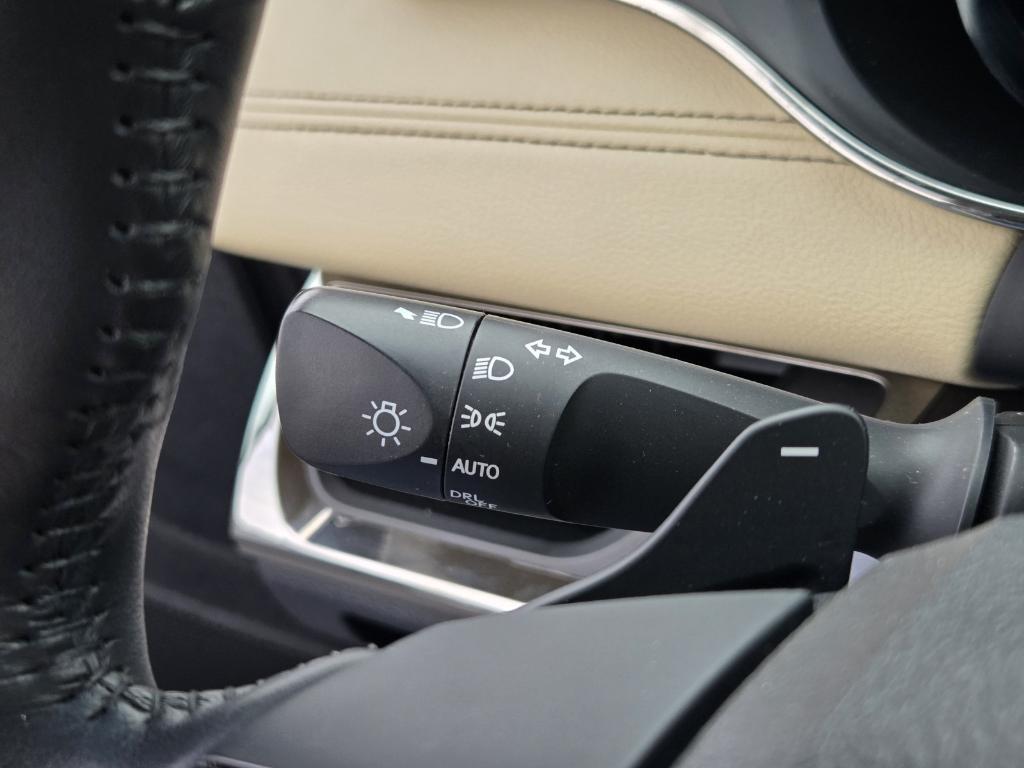 used 2018 Toyota Avalon car, priced at $24,981