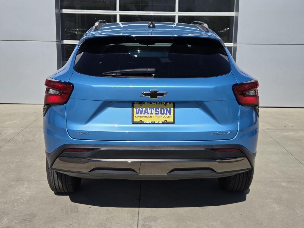 new 2025 Chevrolet Trax car, priced at $26,290