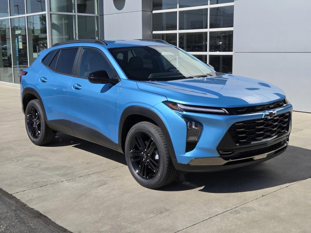 new 2025 Chevrolet Trax car, priced at $26,290