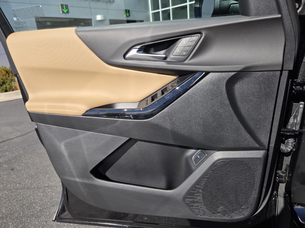 new 2026 Chevrolet Equinox car, priced at $39,290