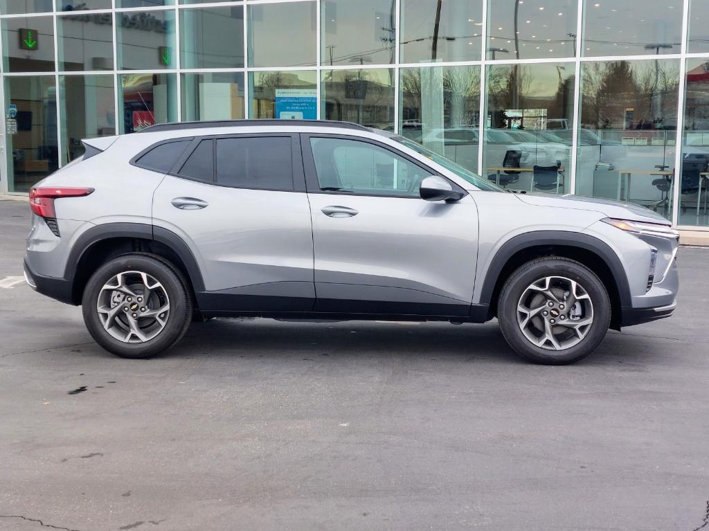 new 2025 Chevrolet Trax car, priced at $24,821