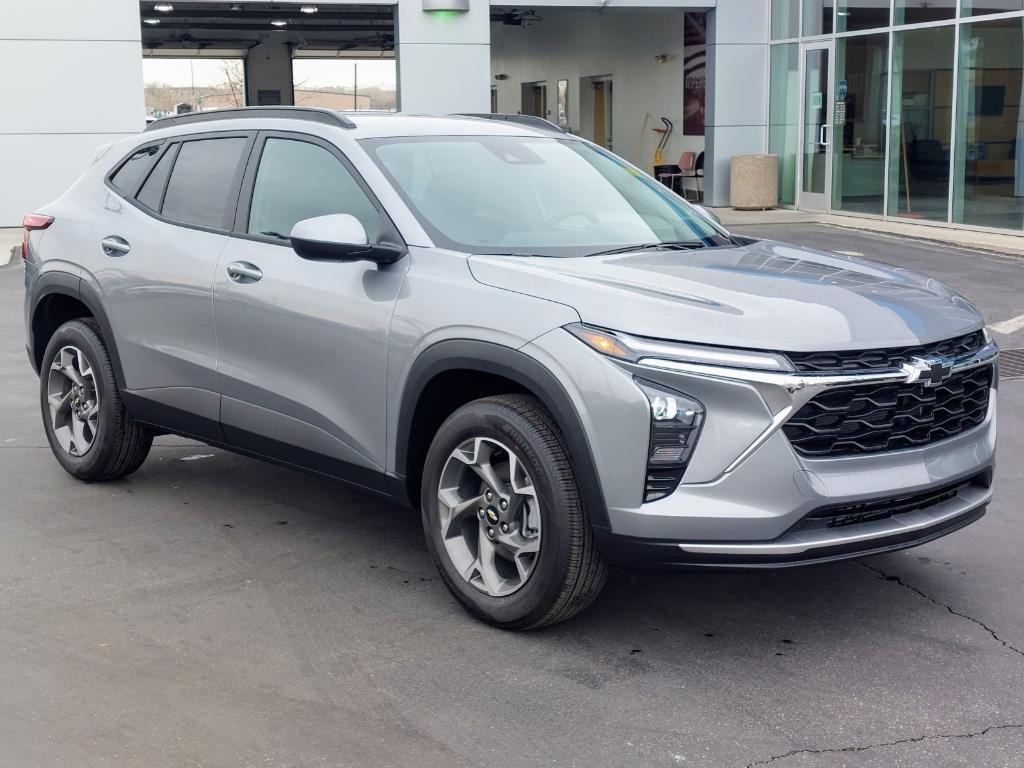 new 2025 Chevrolet Trax car, priced at $24,821