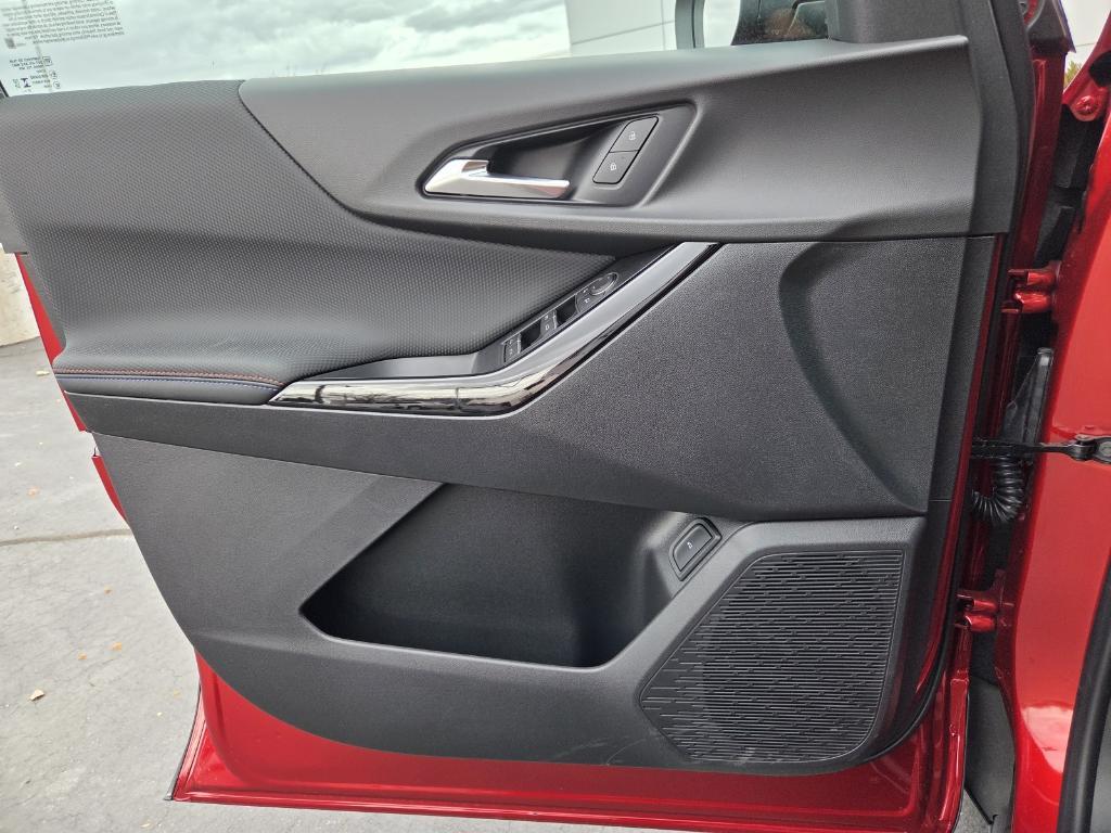 new 2026 Chevrolet Equinox car, priced at $38,390