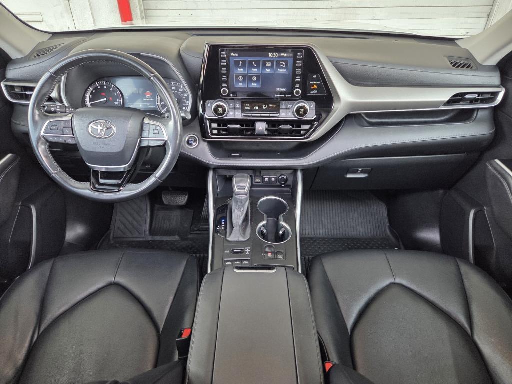 used 2020 Toyota Highlander car, priced at $26,981