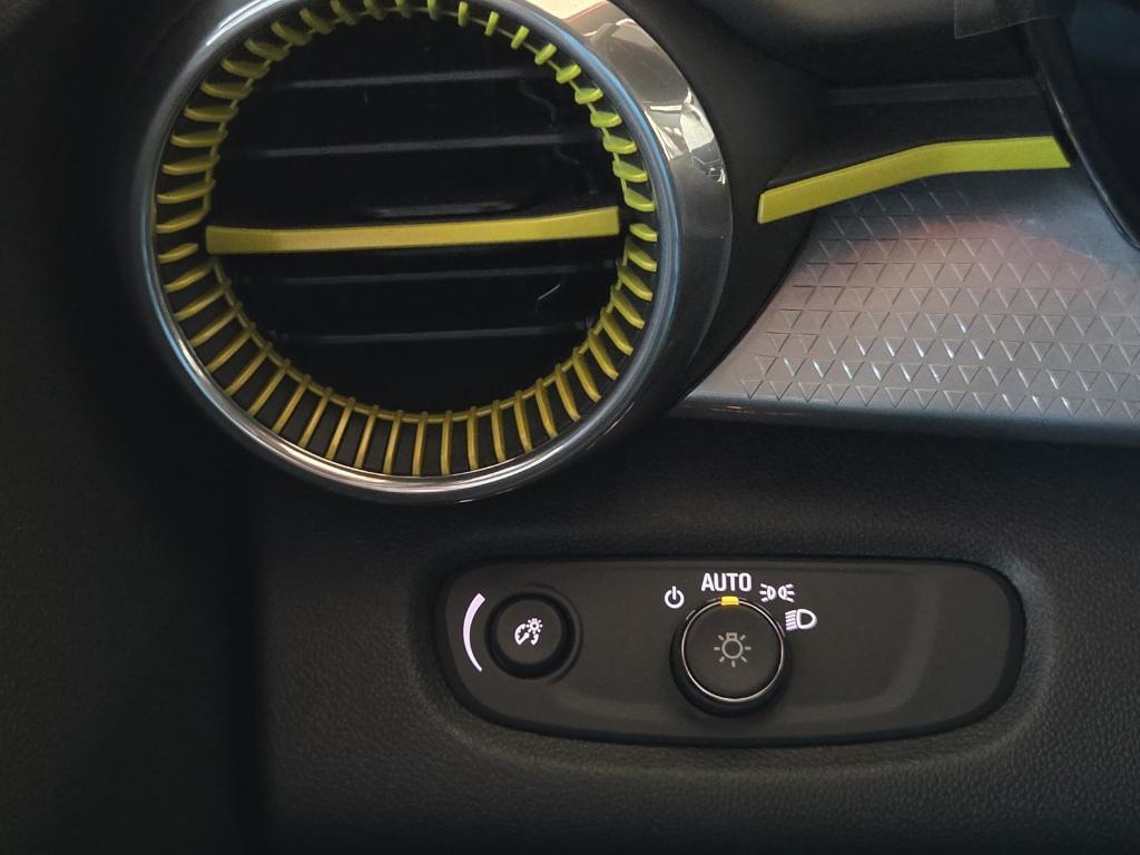 new 2026 Chevrolet Trax car, priced at $25,385