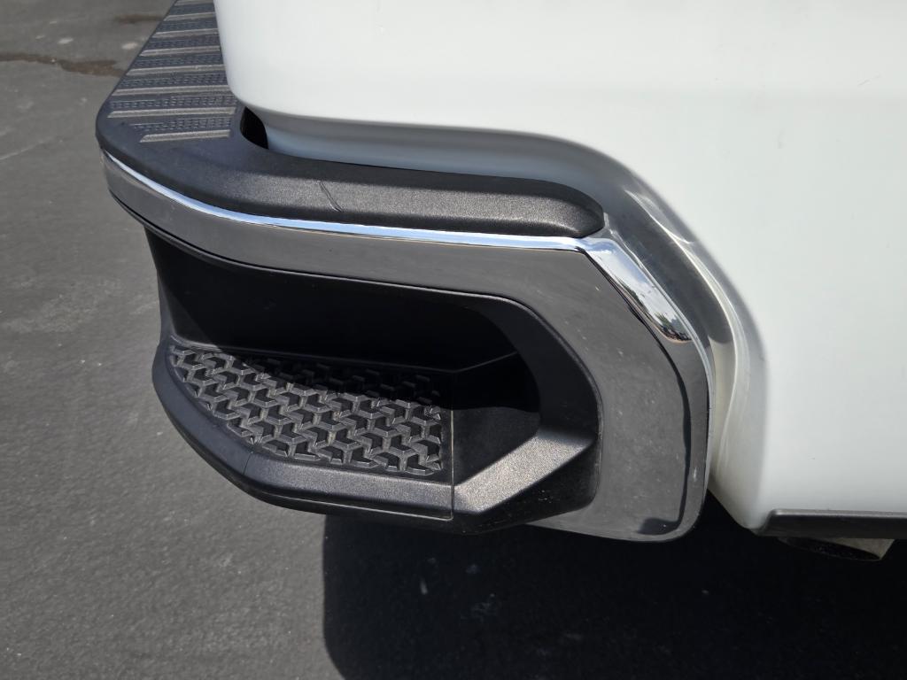 used 2024 Chevrolet Silverado 1500 car, priced at $28,881