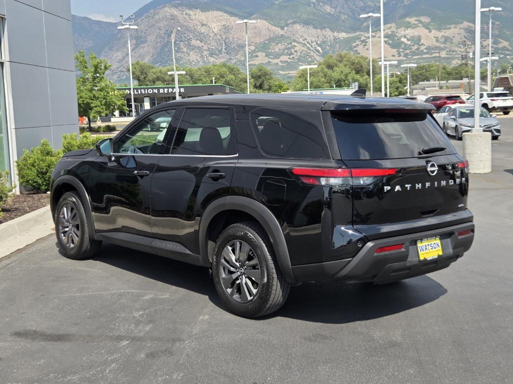 used 2024 Nissan Pathfinder car, priced at $32,991