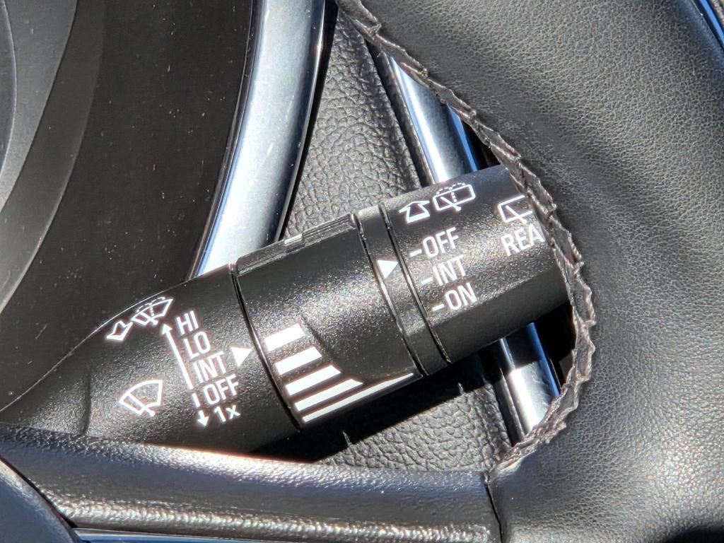 used 2023 Chevrolet Equinox car, priced at $22,621